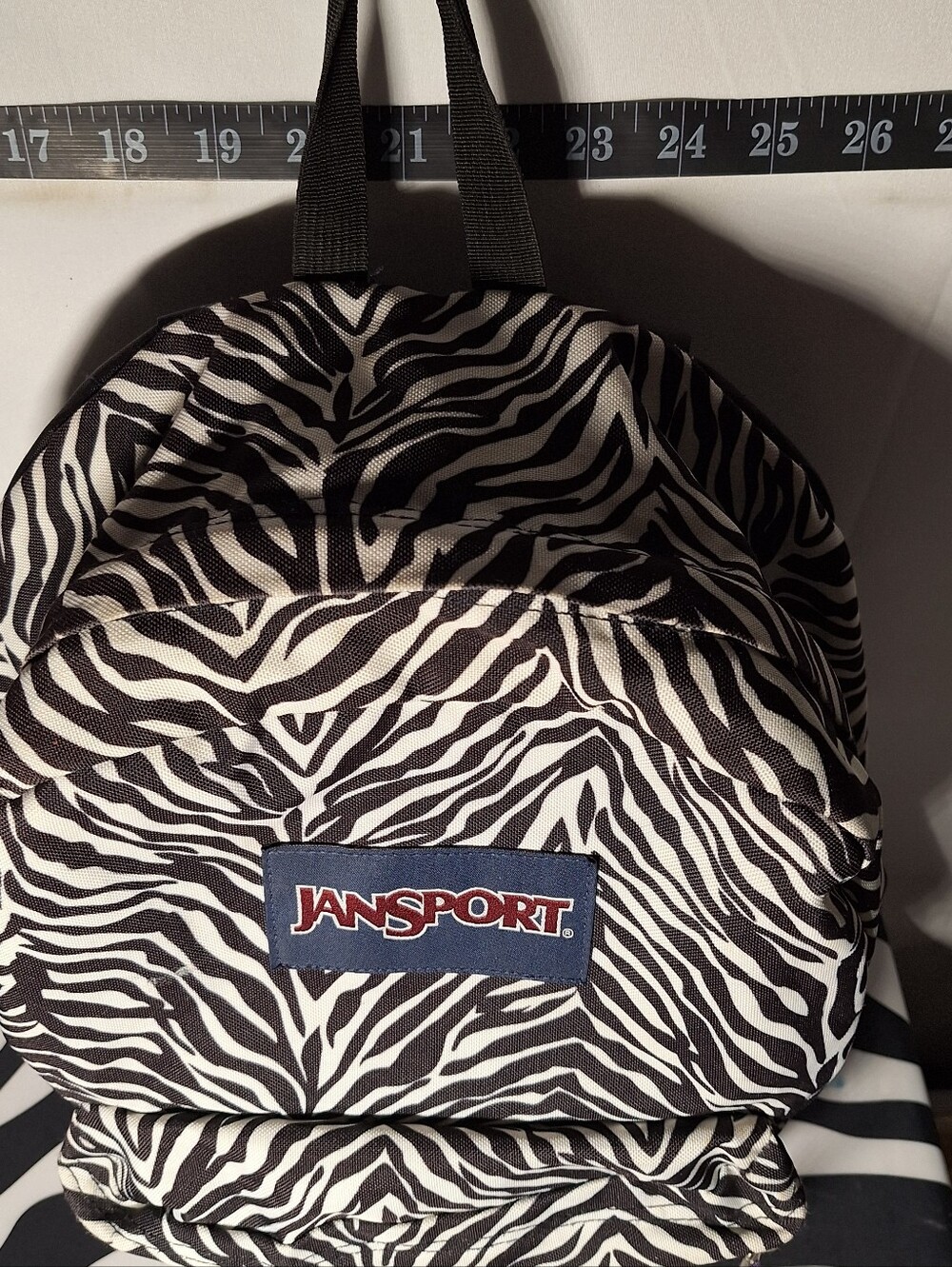 Jansport Backpack Zebra Black White w/ Purple Zipper Pulls - Picture 2 of 14